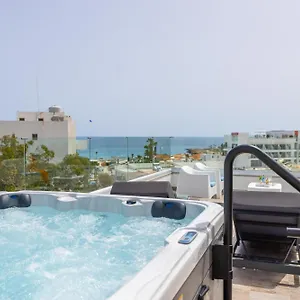 https://fig-tree-bay-residences-5.protaras-cy-hotels.com
