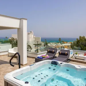 https://fig-tree-bay-residences-4.protaras-cy-hotels.com