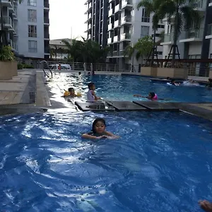 https://one-palm-tree-villa.angeleshotels.net